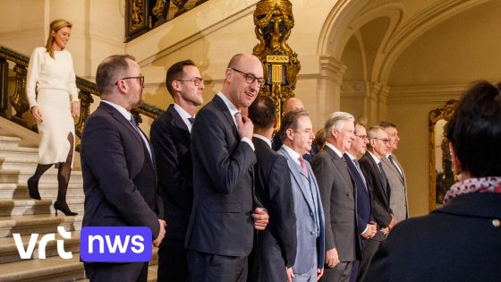 Regering gaat straks opnieuw op foto: treden de vrouwelijke ministers straks uit de schaduw van de mannen?