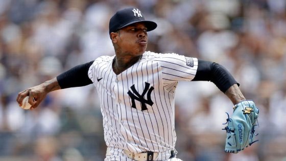 Yankees' Marcus Stroman not at camp for first two workouts