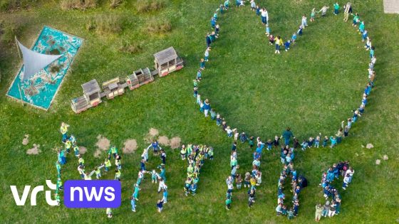 Basisschool in Anzegem steunt zieke leerling tijdens Pyjamadag: "Geen pyjama, maar kledij in zijn favoriete kleuren"