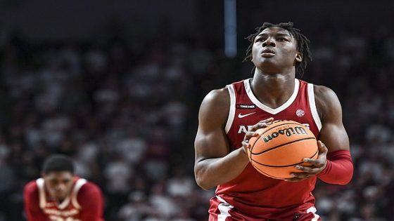 Arkansas basketball faces South Carolina with lineup questions, adjustments ahead