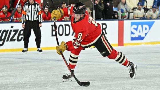 Ryan Donato Chicago Blackhawks