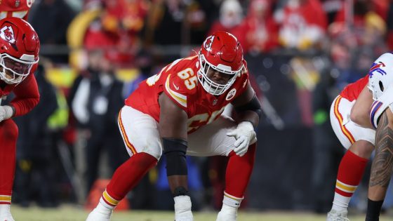 Chiefs officially place franchise tag on Trey Smith