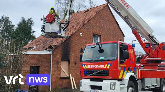 Huis onbewoonbaar na uitslaande brand in Tongerlo - VRT.be