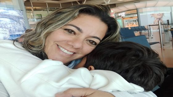 Filho de ex-juiz Fonseca e Castro já está no Brasil. "Cantei, ri e saltei”, conta a mãe