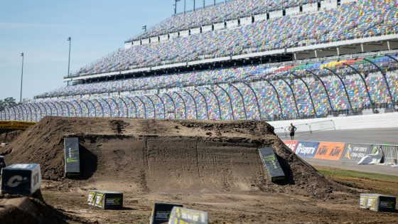 Live Written Updates from Daytona Supercross