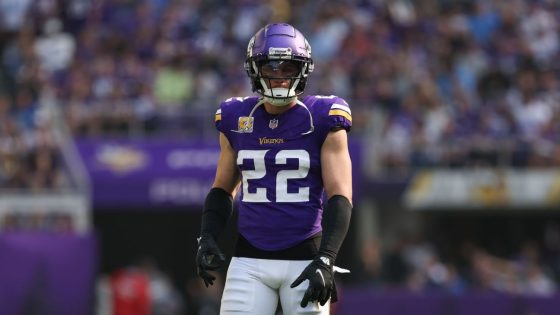 Harrison Smith, Vikings agree to reworked contract for 2025