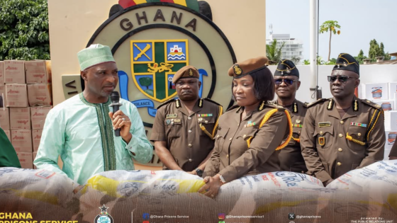 Interior Minister supports Prisons Service with food items