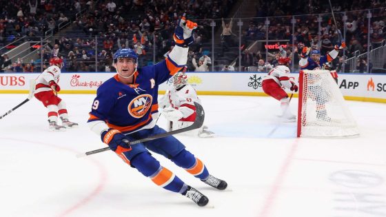 Islanders expected to trade Brock Nelson ahead of NHL deadline: Source