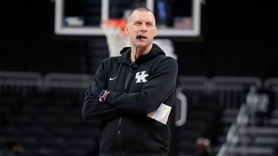 Kentucky basketball coach Mark Pope follows through on pledge to fans