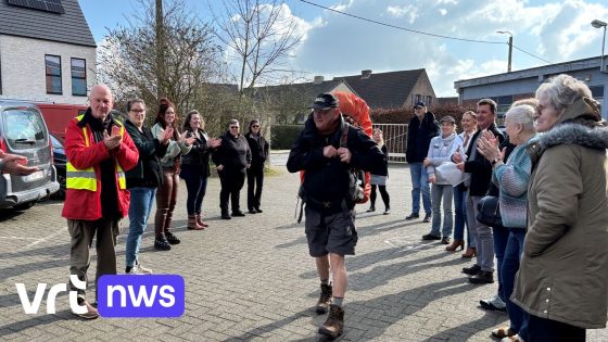 Leo Vercauteren hervat wandeltocht tegen kansarmoede en komt aan in Heist-op-den-Berg