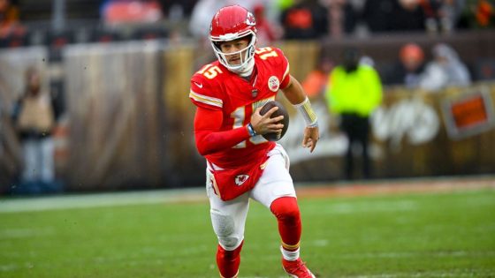 Source - Mahomes, Jones restructures give Chiefs cap room