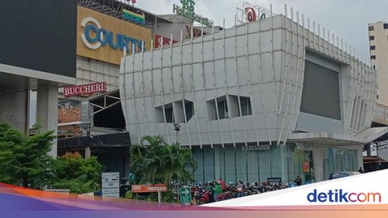 Mal Mega Bekasi Tutup Usai Terendam Banjir, Begini Kondisinya