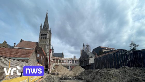 Archeologen leggen middeleeuwse motte bloot in Ieper: "Toont dat Ieper 1 van de belangrijkste industriesteden was"