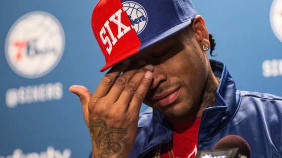 NBA Legend Allen Iverson Makes Heartfelt Steph Curry Post During Warriors-76ers Game