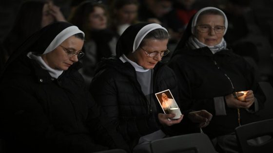 Pope from hospital: ‘Thank you for your prayers, I accompany you from here'