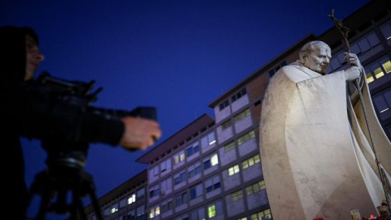 Pope has another restful night in Rome's Gemelli Hospital