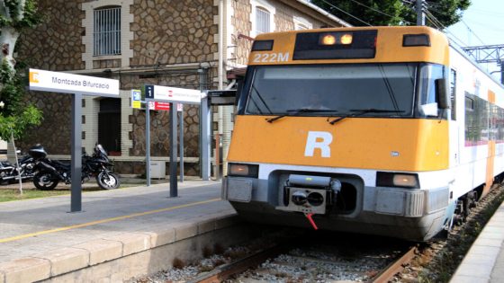 Els sindicats de Renfe i Adif convoquen set dies de vaga en protesta pel traspàs de Rodalia