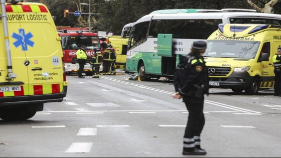 Collboni diu que “sembla” que el xoc a la Diagonal el podria haver causat un vianant | L.A | Barcelona | Successos