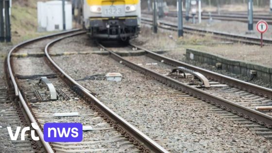 Trein ontruimd in Kortrijk nadat kwik was gevonden