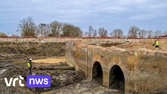 Archeologen ontdekken sluis uit 19e eeuw tijdens werken aan Oosterweelknooppunt in Antwerpen