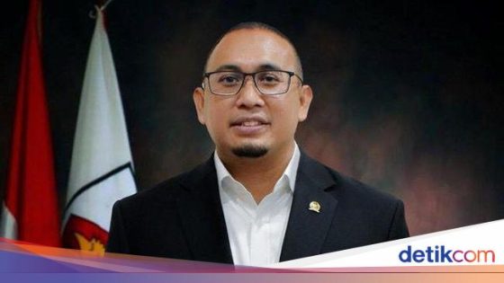 Hanya di Era Prabowo Tiket Pesawat Turun saat Lebaran