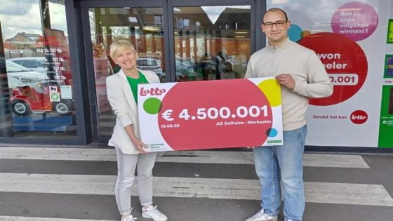 Vrouw wint 4,5 miljoen euro met de Lotto, maar vergat bijna haar winnend biljet in de winkel: “Ze sloeg wat bleek uit” (Merksplas)