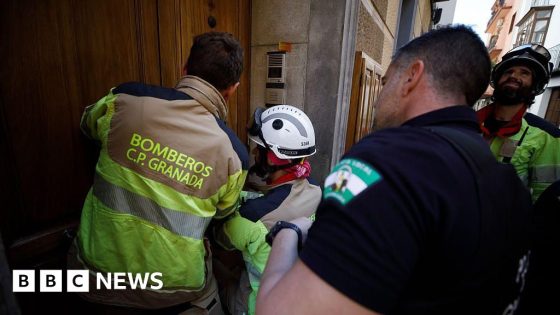 At least three deaths linked to power outage