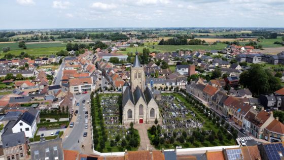 Fietser (81) komt om bij verkeersongeval in Alveringem