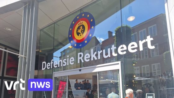 Defensie opent pop-up winkel in Leuven: "Zoeken tegen volgend jaar zo'n 5.000 mensen" 
