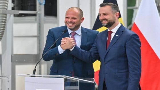 België en Polen gaan intenser samenwerken op het vlak van defensie: leger koopt voor 140 miljoen euro aan Poolse afweerraketten