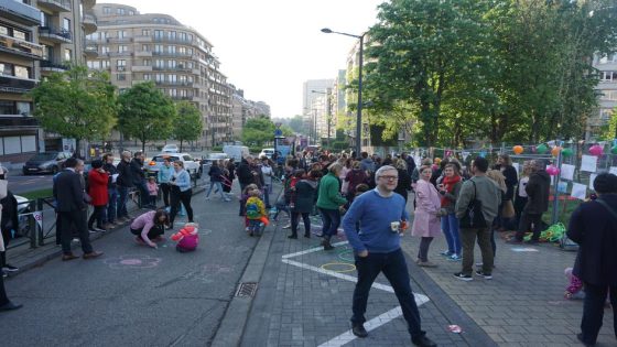 Grote meerderheid van Brusselaars voor autovrije en groene schoolstraten