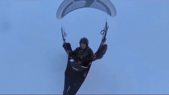Chinese paraglider survives accidental flight in the clouds without oxygen, reports state media