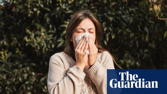 Antihistamines, masks and showers: how to manage seasonal allergies | Well actually