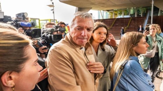 Eddy Snelders stond voor het eerst oog in oog met al zijn slachtoffers: “Kijk mij aan en spreek voor één keer de waarheid” - Het Nieuwsblad