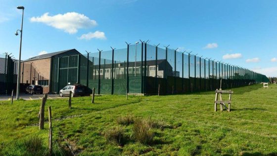 Vijf gedetineerden die ontsnapten uit Saint-Hubert gevat, nog één persoon op de vlucht