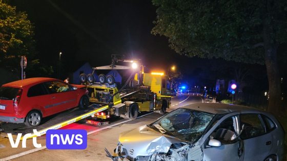 Vier gewonden bij frontale botsing in Merchtem, inhalen in gevaarlijke bocht loopt fout 