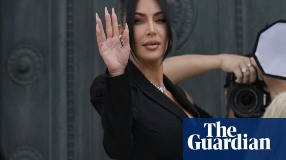 Kim Kardashian pleaded for her life during Paris robbery, her stylist tells court | Kim Kardashian