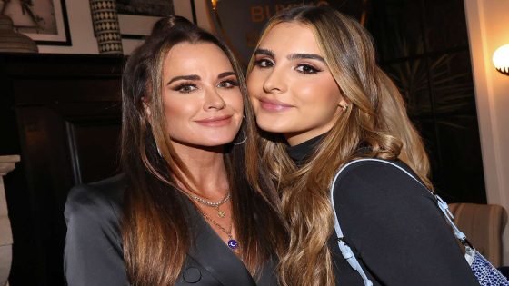 Kyle Richards’ Daughter Sophia, 25, Shares Look at ‘Dramatic’ Hair Loss After Using Weight-Loss Drug, Predicts She’ll Be ‘Bald’ in 1 Week