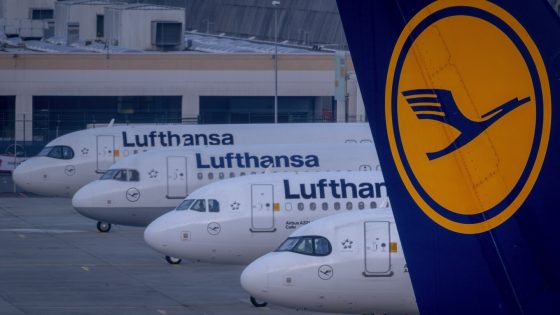 No pilot for 10 minutes during a Lufthansa flight in 2024 because of fainting incident, report says