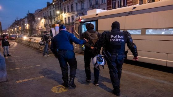 Amper kwart Brusselse politie woont in Brussel: 'Zwakke afspiegeling leidt tot spanningen'