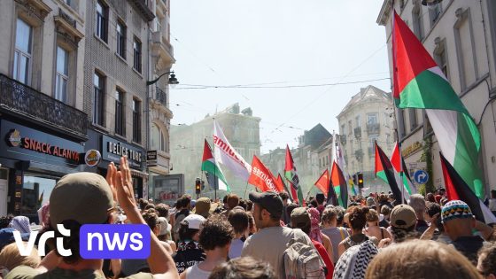 Meer dan duizend mensen op straat voor 'revolutionaire 1 mei', politiewagens beschadigd