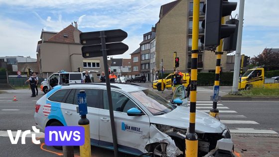 Politie pakt 2 verdachten op na wilde achtervolging en meerdere aanrijdingen in Oostende