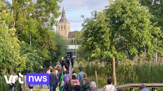 Poperinge organiseert troostwandeling na plotse overlijdens van 3 jongeren: "Het was zeer waardevol"