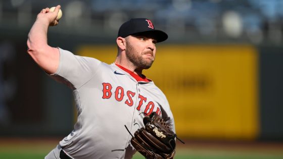Red Sox P Liam Hendriks calls out 'vile' social media posts