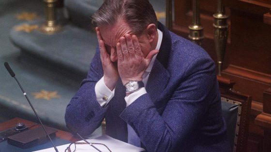 Rekenhof maakt brandhout van terugverdieneffecten van de regering-De Wever - De Standaard