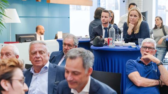 Roddelen mag nog, lekken niet meer: de toekomst van Open VLD in de ogen van diehard liberalen - De Standaard