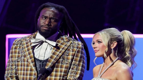 Shaboozey responds to viral AMAs side-eye with Megan Moroney