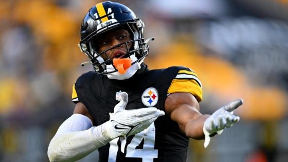 Steelers trade George Pickens to Cowboys in exchange for 2026 third-rounder, pick swap in 2027
