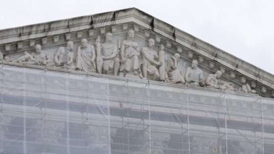 Supreme Court Rejects ‘Moment of Threat’ Limit in Excessive Force Suits