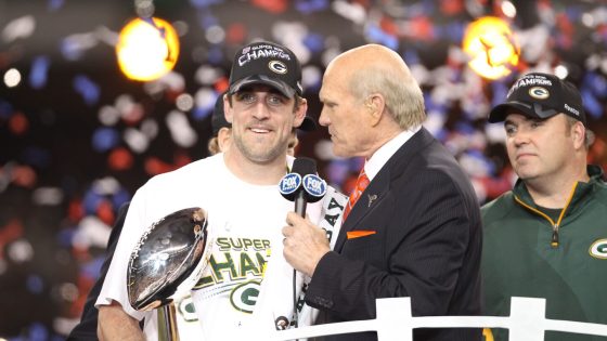 Terry Bradshaw calls Steelers potentially signing Aaron Rodgers "a joke"